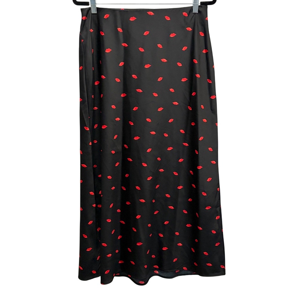 A New Day Long Black Skirt Red Lip Prints Elastic Waist Women's Size Medium NWT
